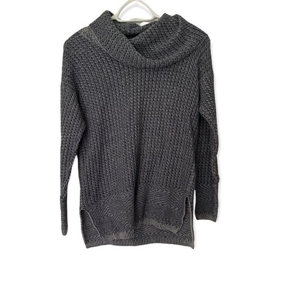 2/$20💖 eight eight eight - Cowl Neck Knit Sweater - Picture 1 of 6